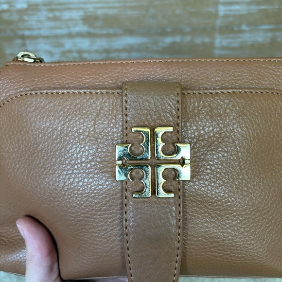 Tory Burch Meyer Leather Crossbody Bag Brown Preppy Classic Casual Gold Hardware - Picture 2 of 12